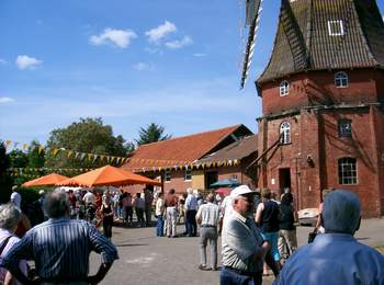 Das Gelände der Labbuswindmühle in Sulingen